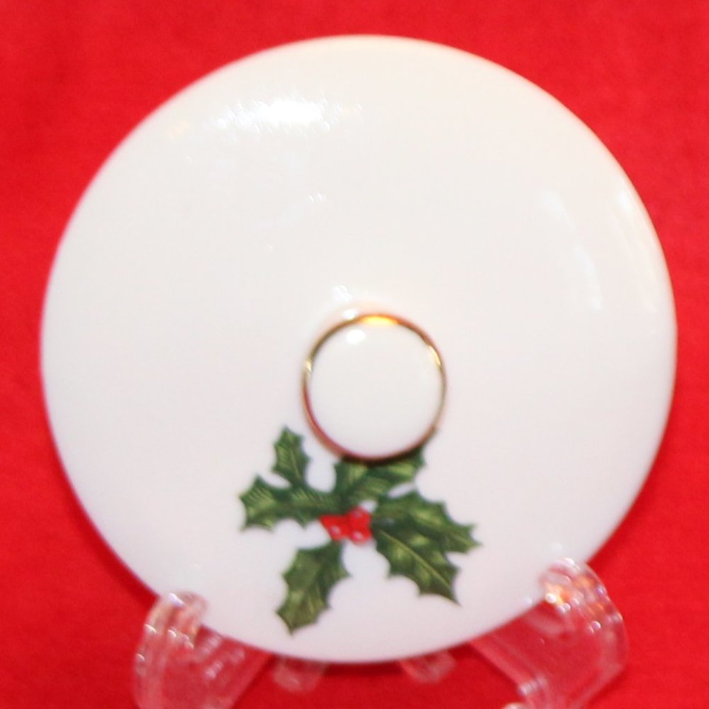 **LAST CHANCE** Cardinal Holly Berry Covered Candy Dish - Picture 4 of 5